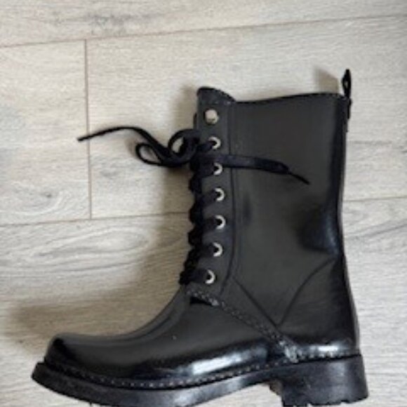 Michael Kors Rubber Rain Lace Up Boots  Black Size 8 - Picture 6 of 9